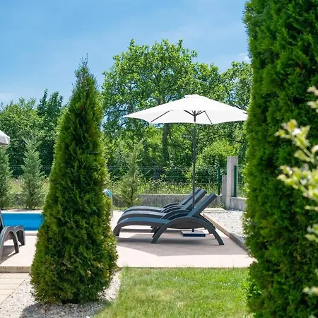 Casa Celestina Holiday home *