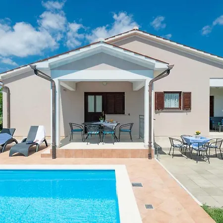 Holiday home Casa Celestina Vinez