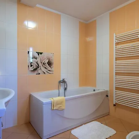 Casa Celestina Holiday home *